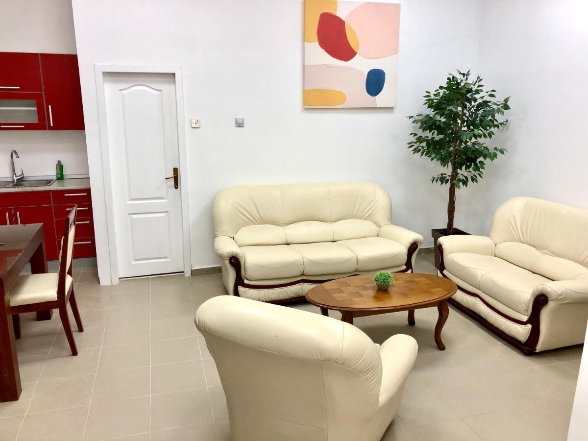 Apartment Tesla Pančevo Exteriör bild