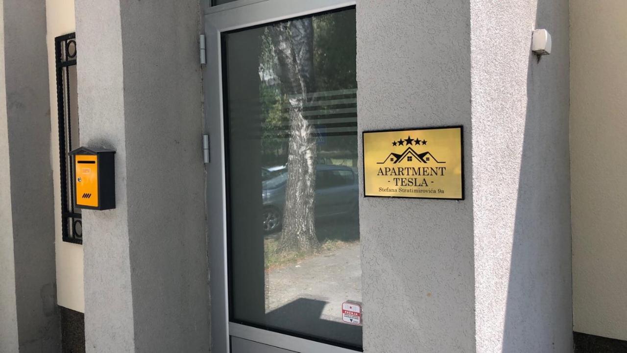 Apartment Tesla Pančevo Exteriör bild