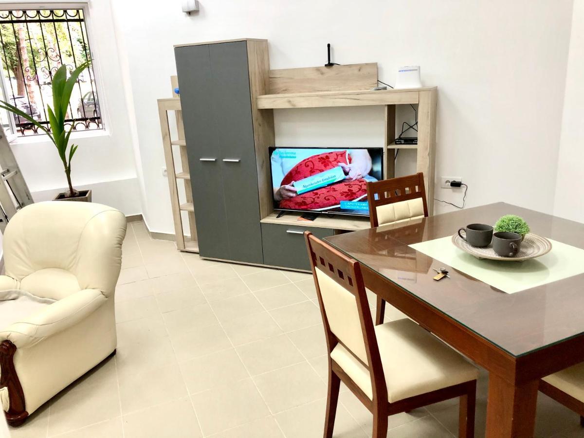 Apartment Tesla Pančevo Exteriör bild