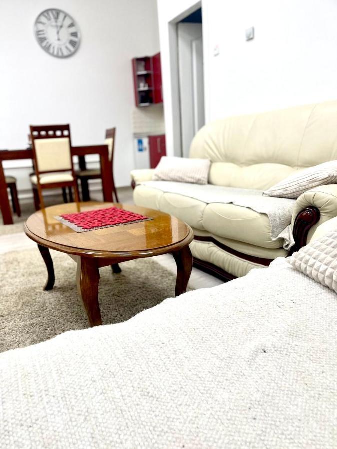 Apartment Tesla Pančevo Exteriör bild