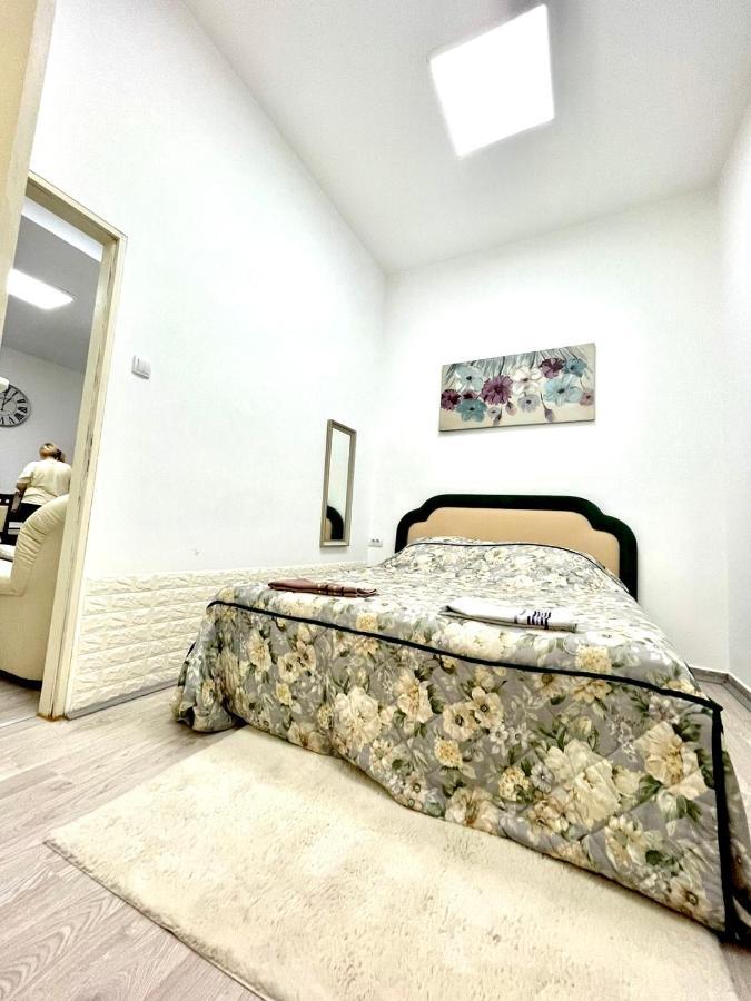 Apartment Tesla Pančevo Exteriör bild